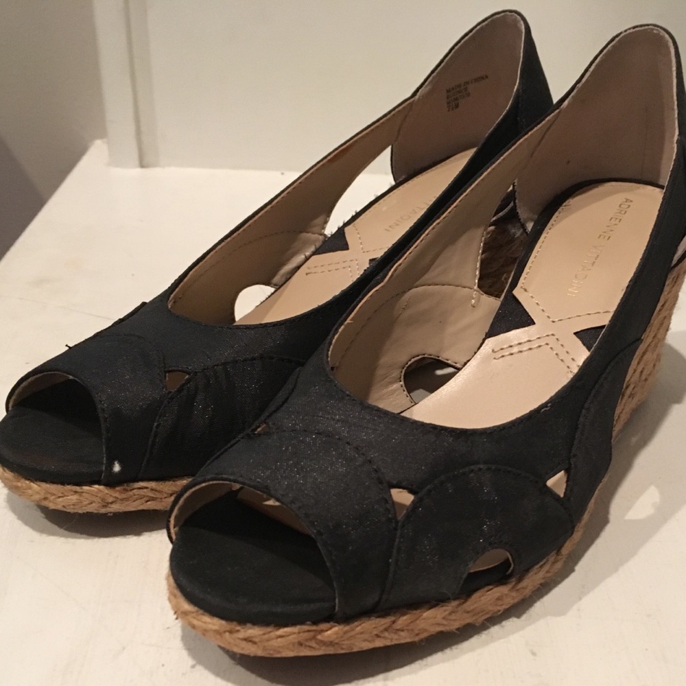 Black wedge espadrilles